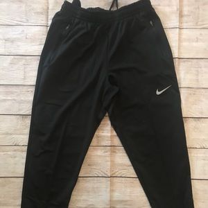 NWT: Nike Jogger